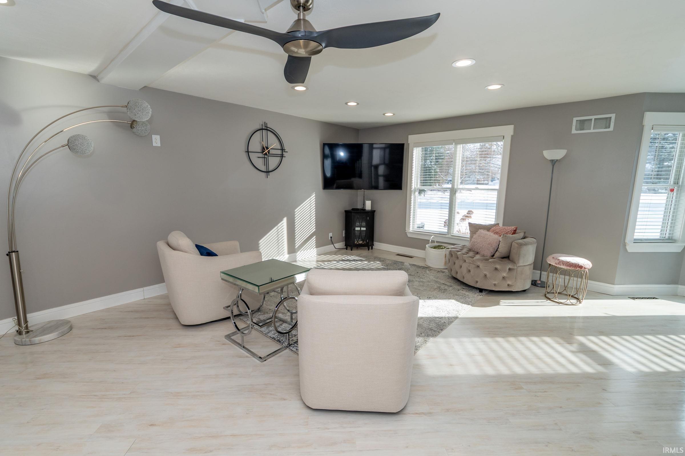 18843 Sample Court Goshen, IN 46528 - Photo 6 of 34