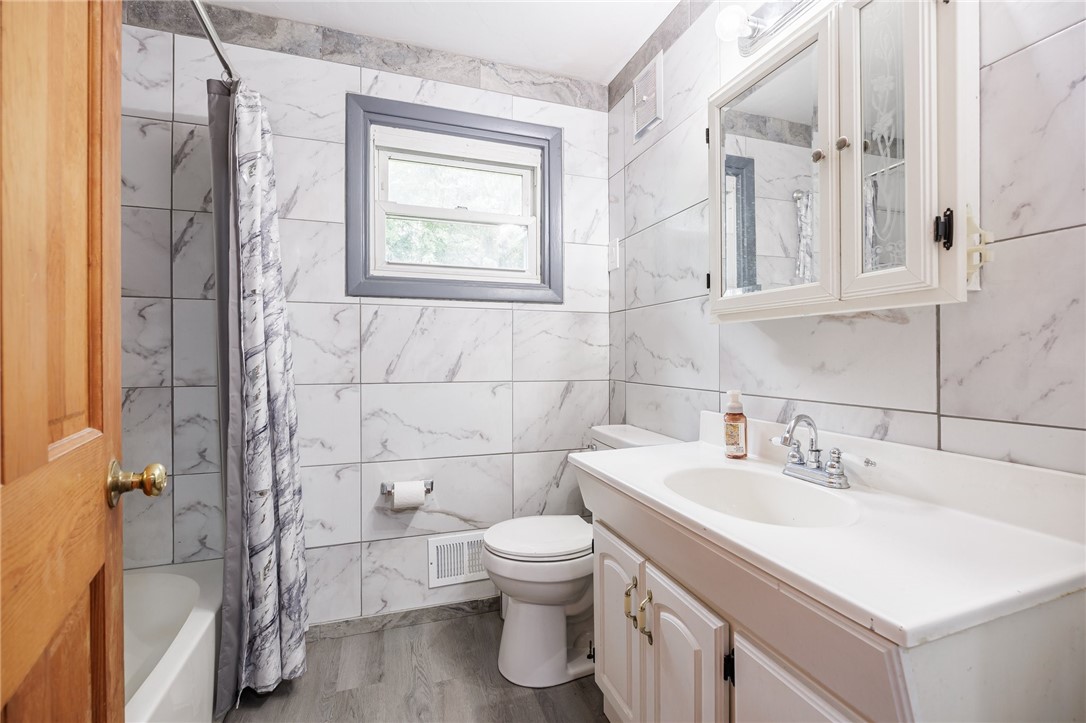 77 Chad Circle Greece, NY 14616 - Photo 17 of 34