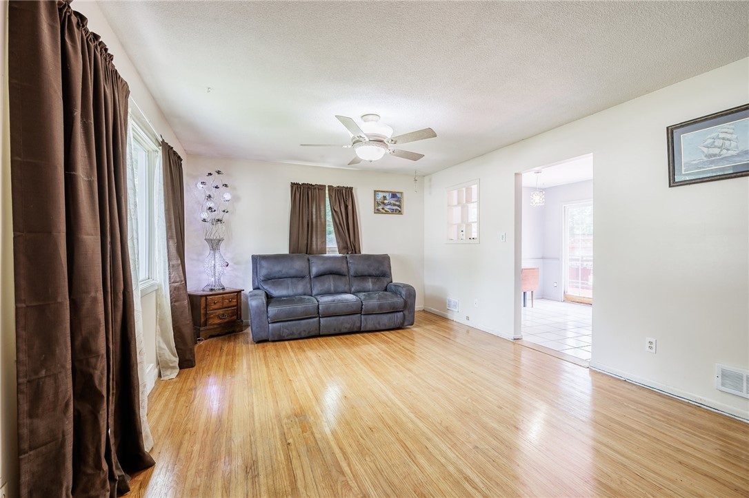 77 Chad Circle Greece, NY 14616 - Photo 5 of 34