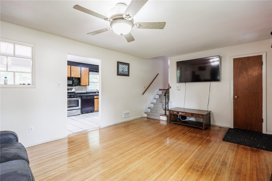 77 Chad Circle Greece, NY 14616 - Photo 6 of 34