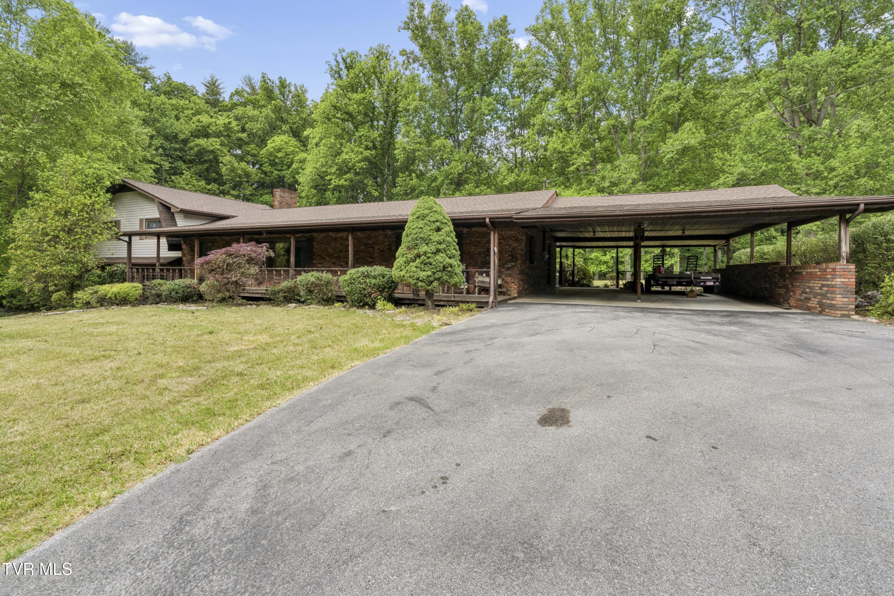128 Lum McIntosh Road Erwin, TN 37650 - Photo 9 of 106 LumMc--50