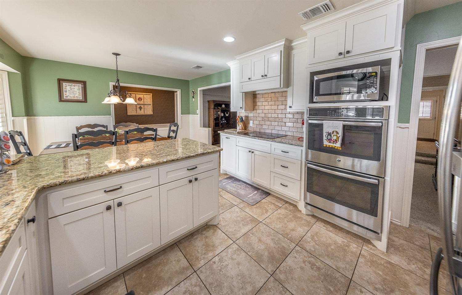 3214 77th Street Lubbock, TX 79423 - Photo 4 of 33 Photo 4