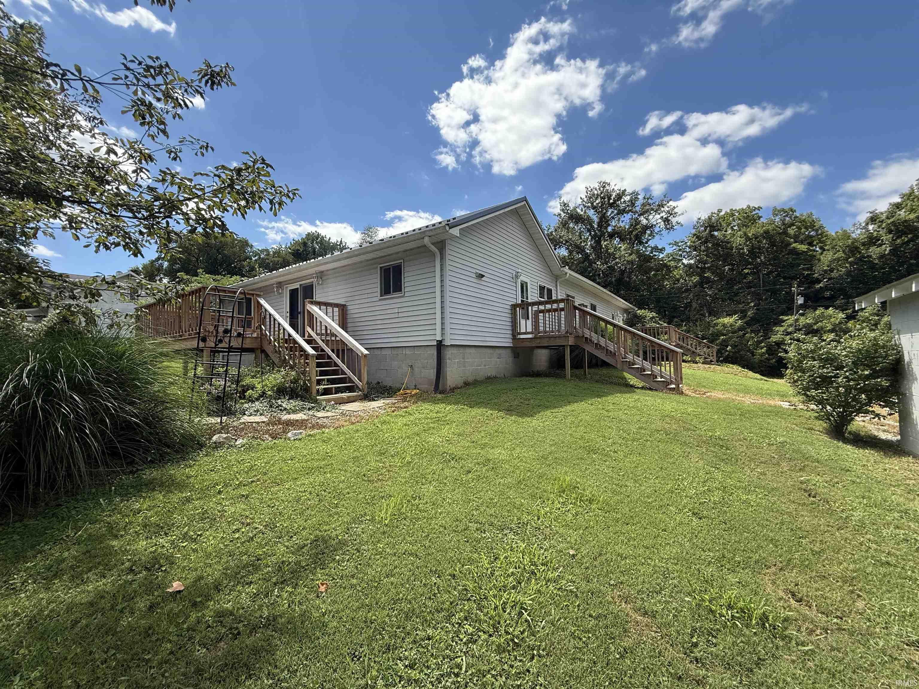 817 North Davis Road Bruceville, IN 47516 - Photo 4 of 36 Gallery Image 4