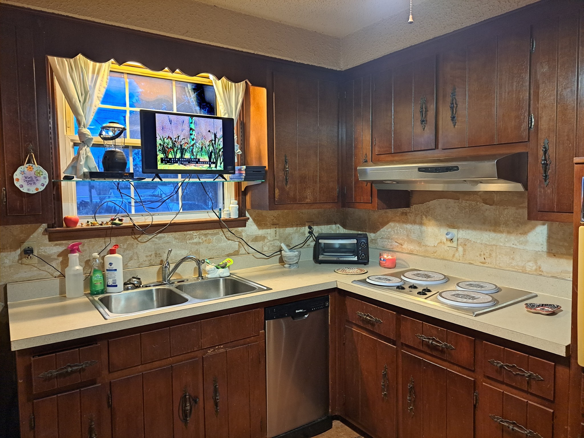 407 Jordan Road Clarksville, TN 37042 - Photo 4 of 13