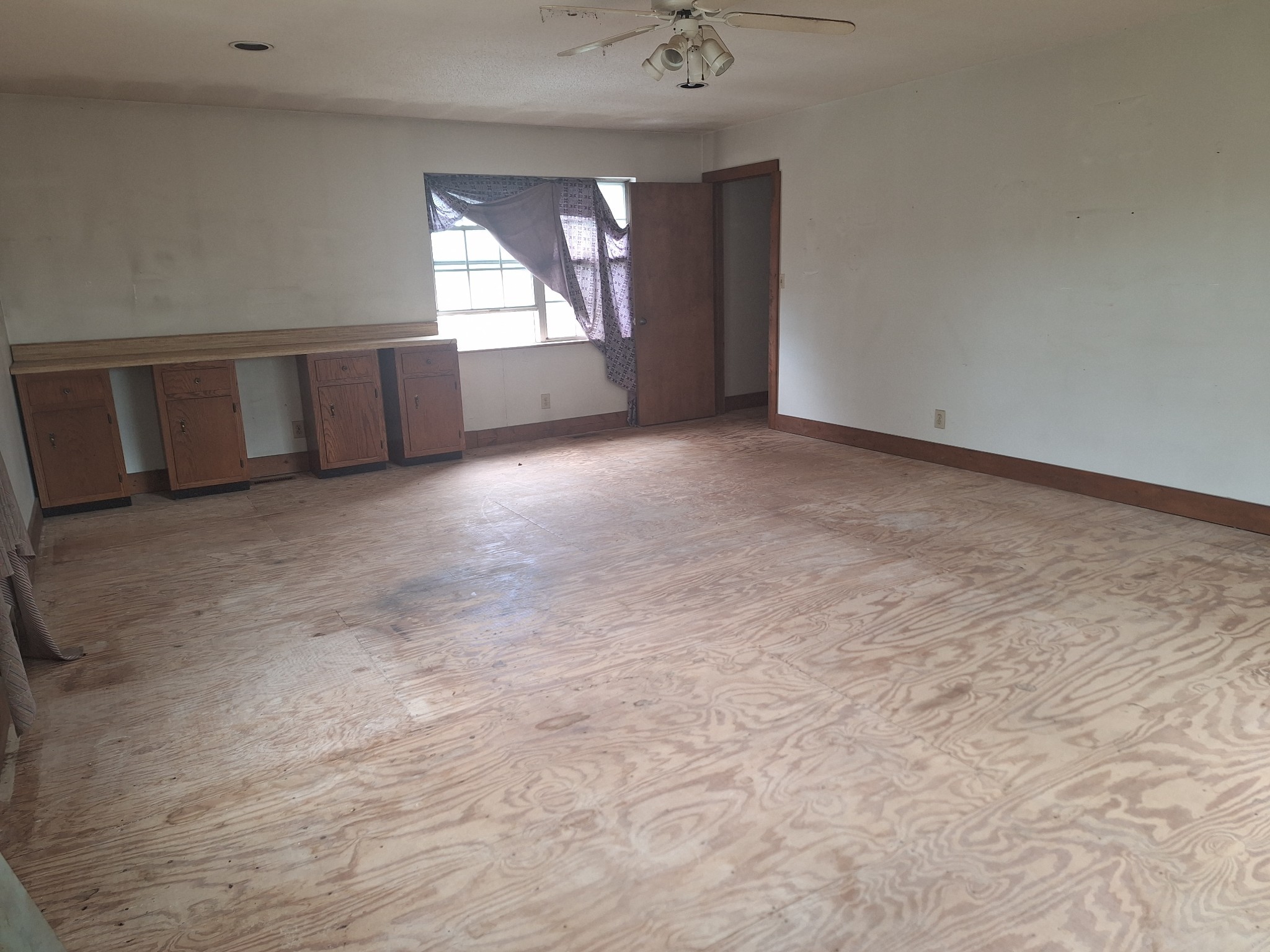 407 Jordan Road Clarksville, TN 37042 - Photo 8 of 13