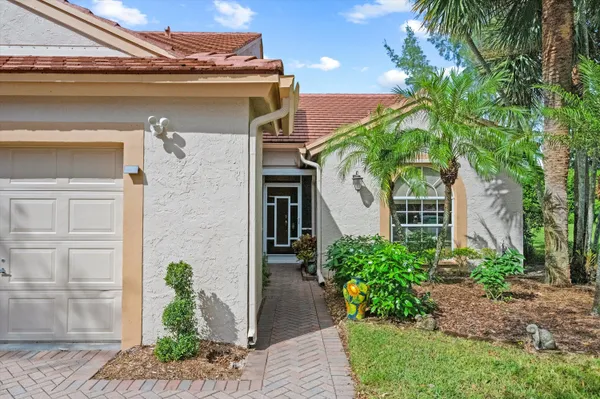 $339,995 | 7943 Lake Sands Drive, Delray Beach, FL 33446
