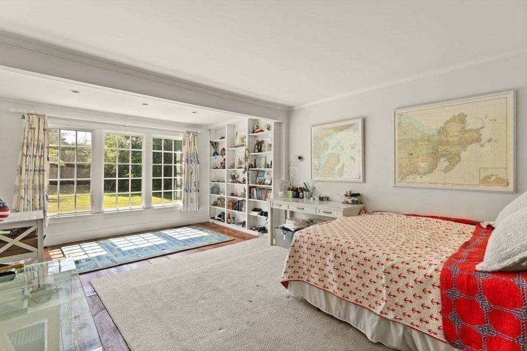 17 Sea Street Manchester, MA 01944 - Photo 17 of 32 Gallery Image 17