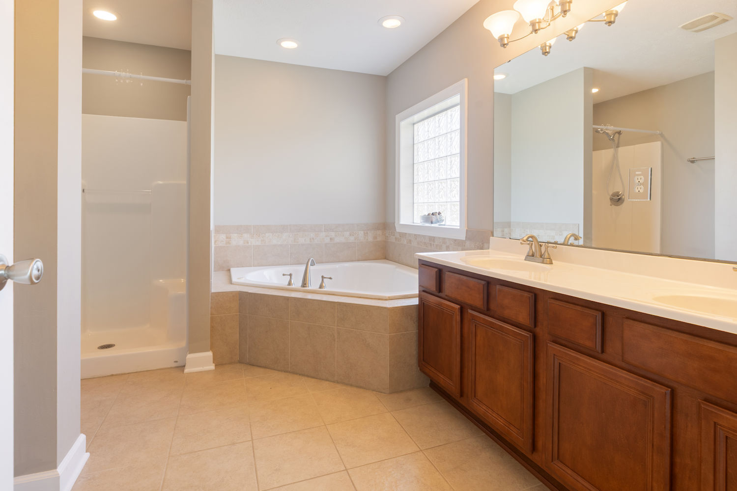 411 South Regulators Street Rochelle, IL 61068 - Photo 22 of 27