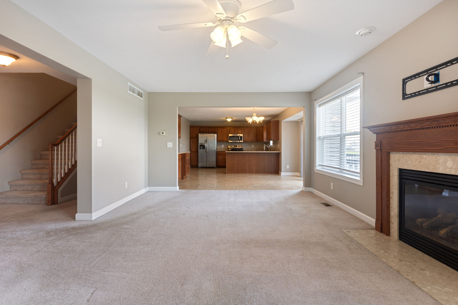 411 South Regulators Street Rochelle, IL 61068 - Photo 5 of 27