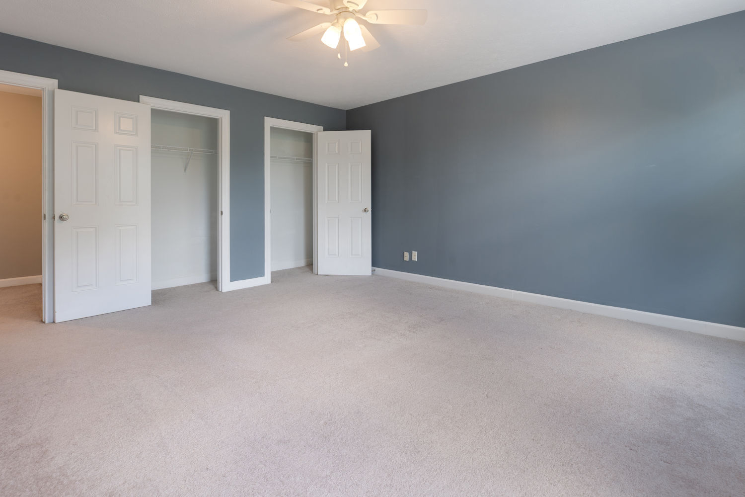 411 South Regulators Street Rochelle, IL 61068 - Photo 9 of 27