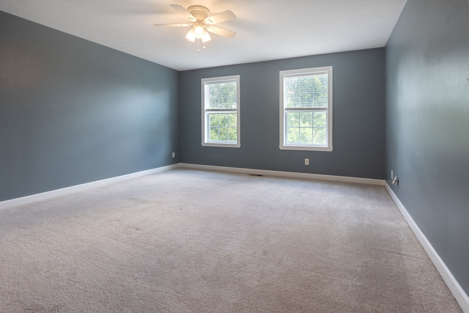 411 South Regulators Street Rochelle, IL 61068 - Photo 10 of 27