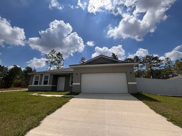 $279,500 | 2701 West Tracy Court, Dunnellon, FL 34433