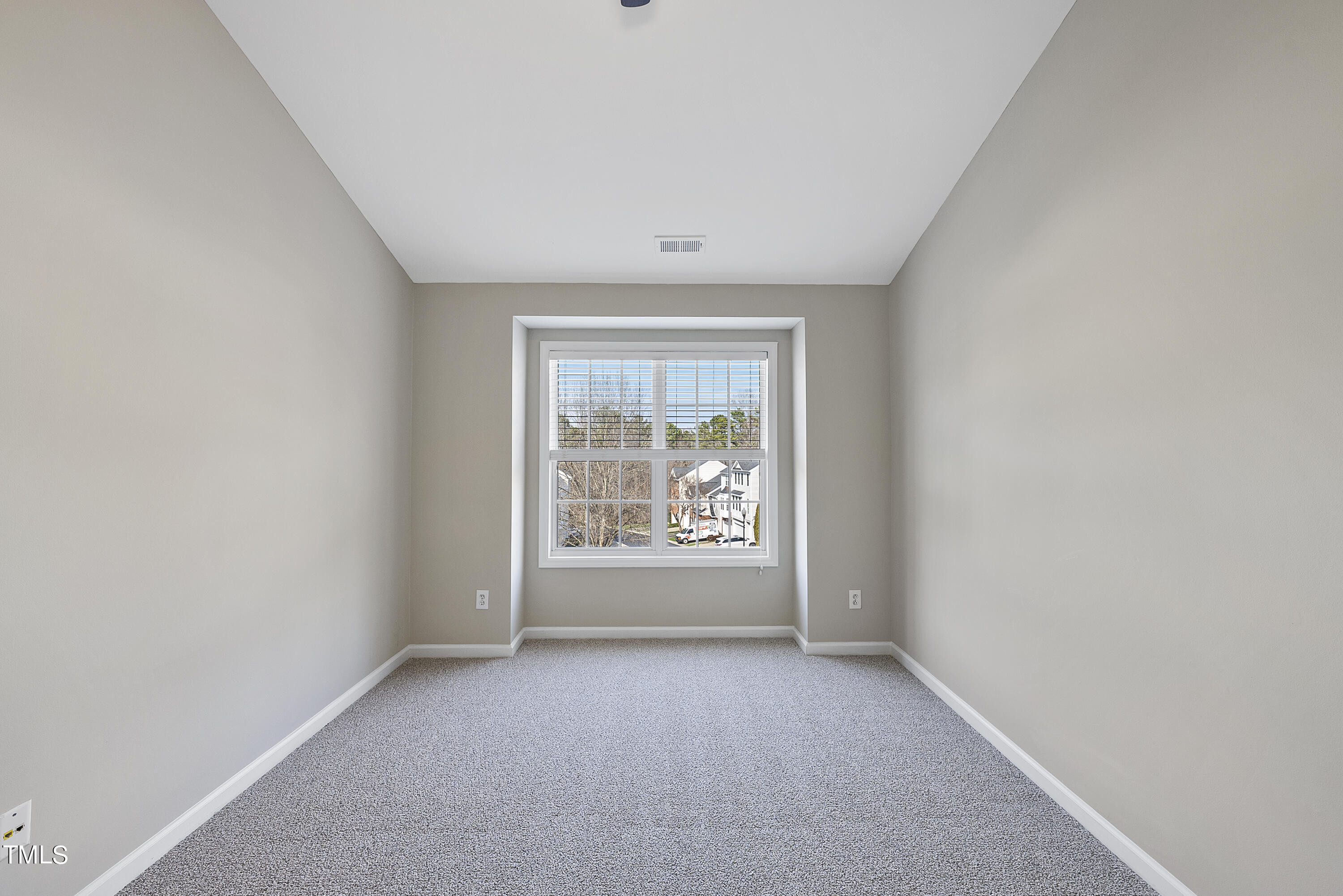 6926 Middleboro Drive Raleigh, NC 27612 - Photo 20 of 29 DSC05209