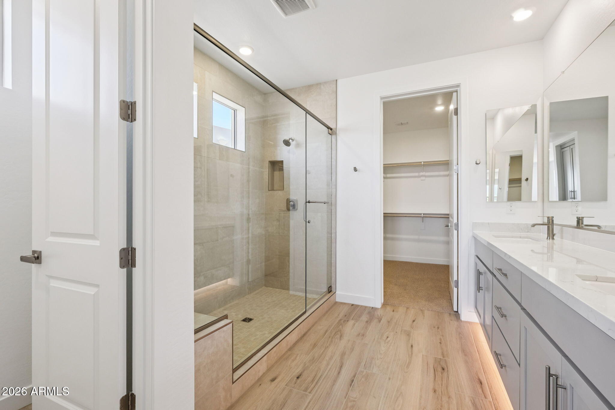 7938 West Griswold Road Peoria, AZ 85345 - Photo 26 of 31 Primary Bathroom View A