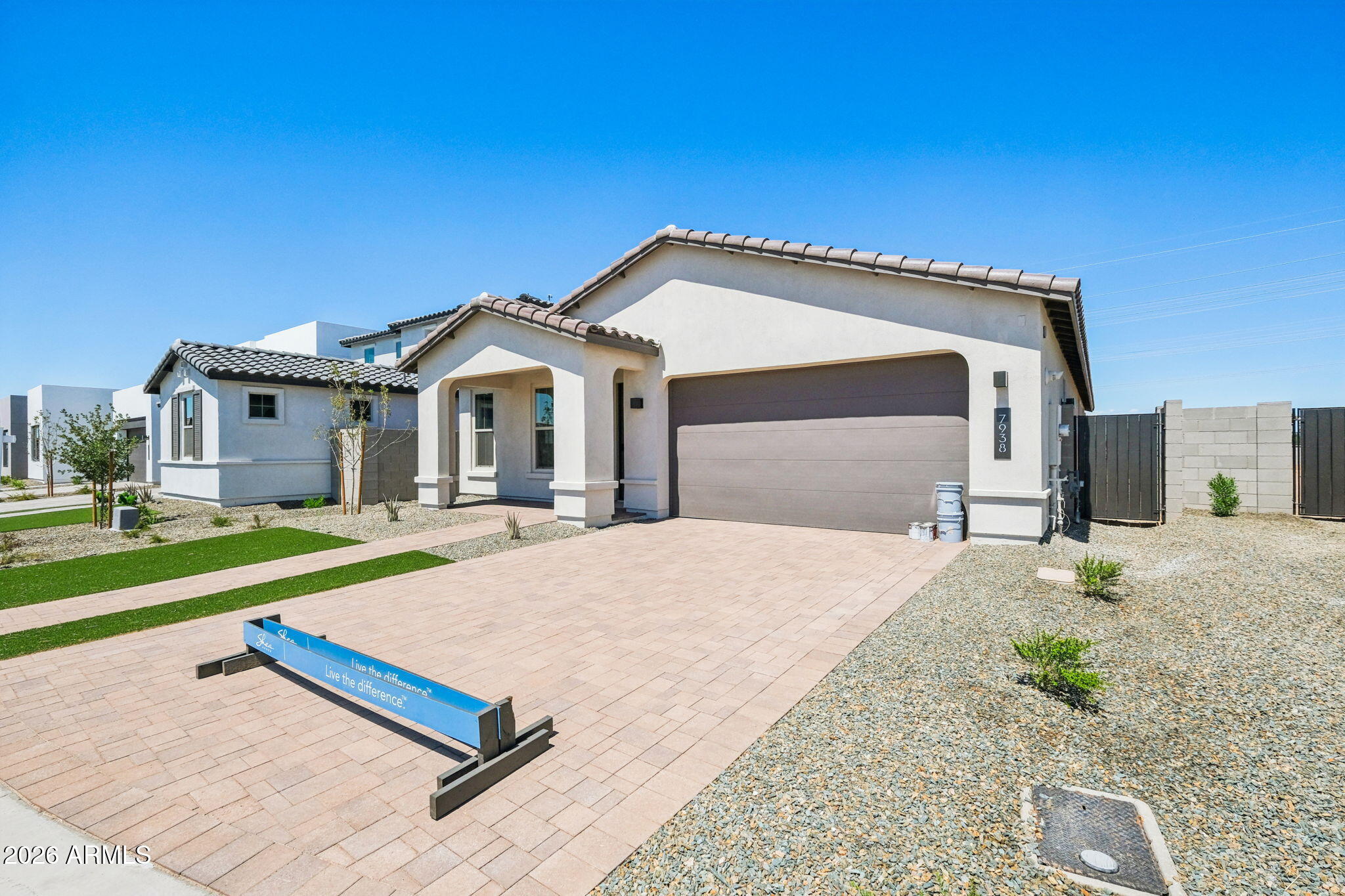 7938 West Griswold Road Peoria, AZ 85345 - Photo 3 of 31 Front View C