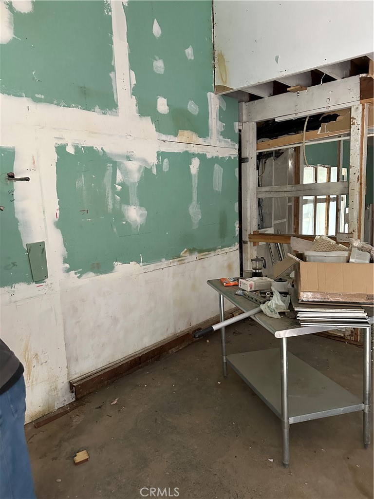 34930 East Benton Road Hemet, CA 92544 - Photo 18 of 54 Drywall & floors being redone.