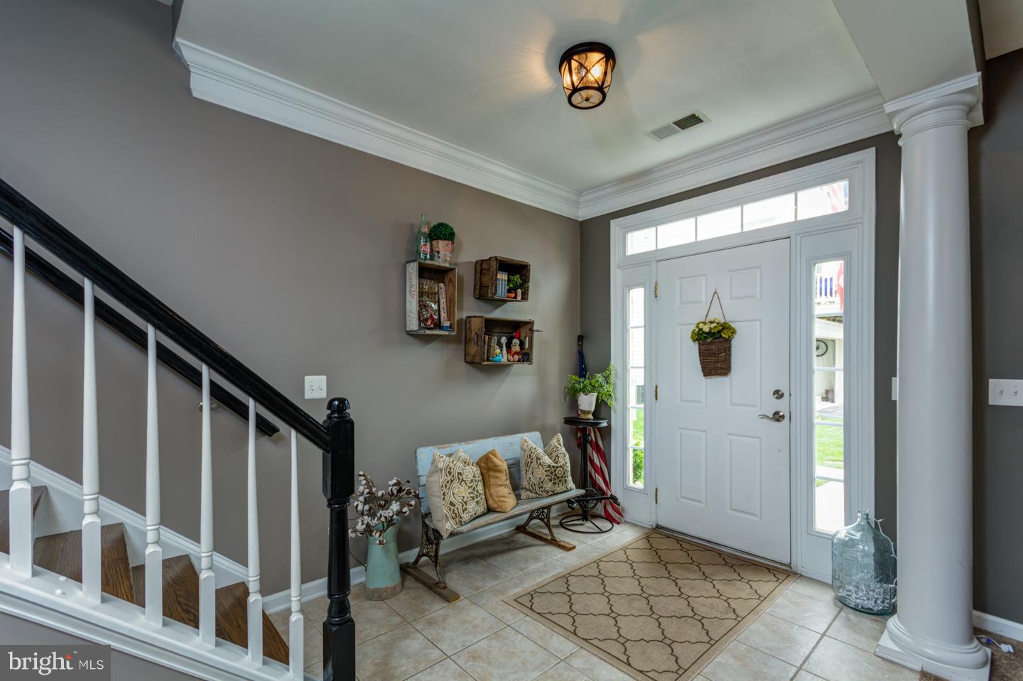 42433 Rockslide Terrace Ashburn, VA 20148 - Photo 3 of 28 Foyer