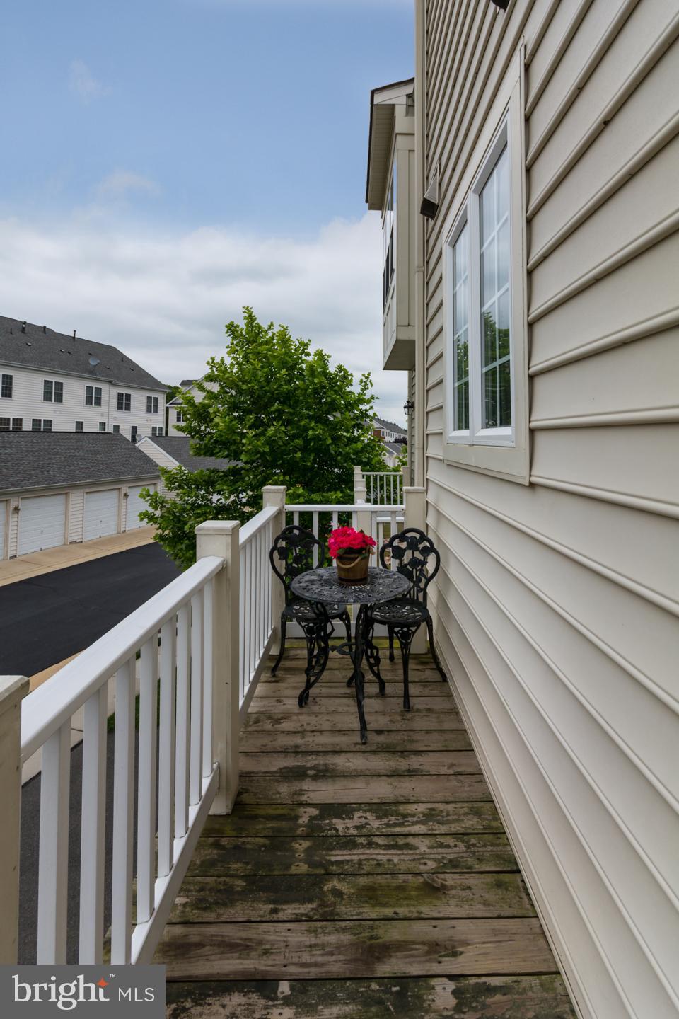42433 Rockslide Terrace Ashburn, VA 20148 - Photo 24 of 28 Exterior (Rear)