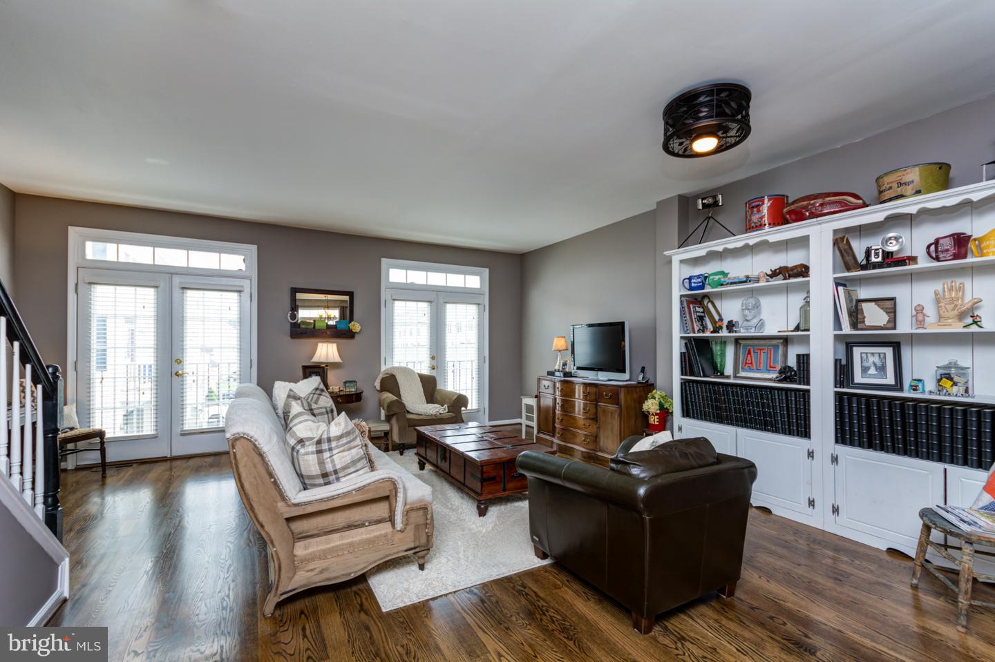 42433 Rockslide Terrace Ashburn, VA 20148 - Photo 8 of 28 Family Room