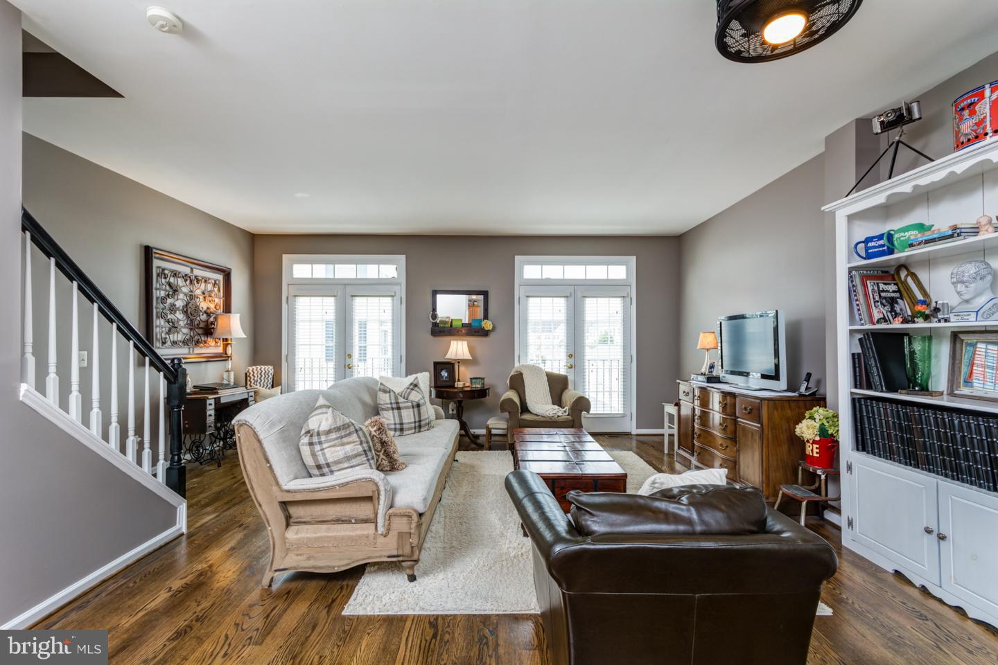 42433 Rockslide Terrace Ashburn, VA 20148 - Photo 9 of 28 Family Room