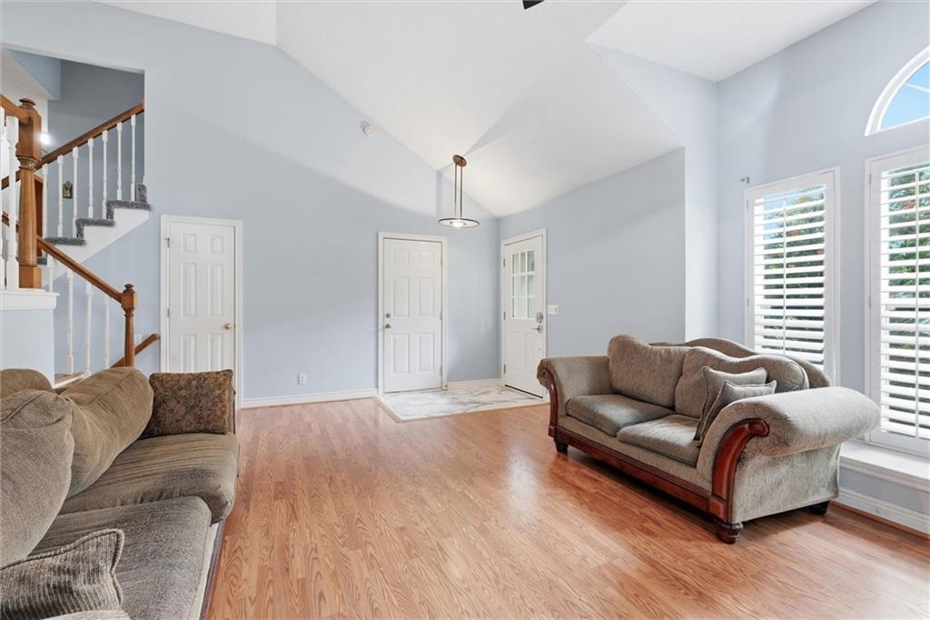15358 Riley Street Overland Park, KS 66223 - Photo 8 of 47