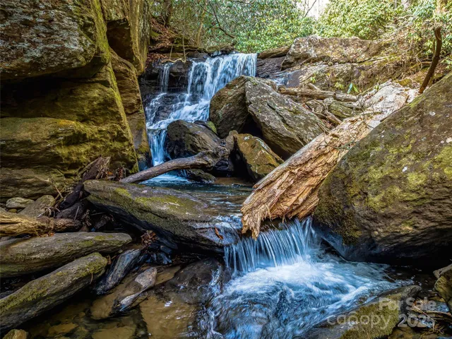 $4,500,000 | 1411 Cabin Creek Road, Zirconia, NC 28790