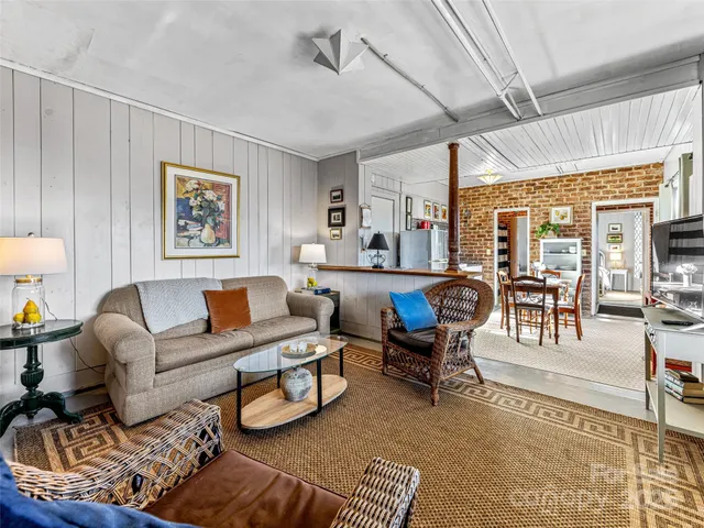 $4,500,000 | 1411 Cabin Creek Road, Zirconia, NC 28790