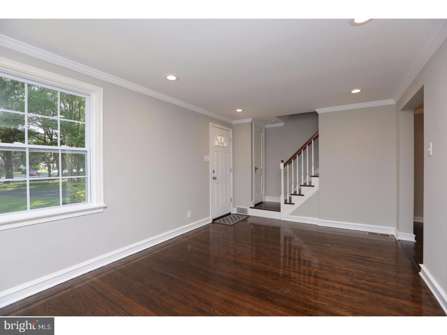 403 Oreland Mill Road Oreland, PA 19075 - Photo 9 of 23 Living Room