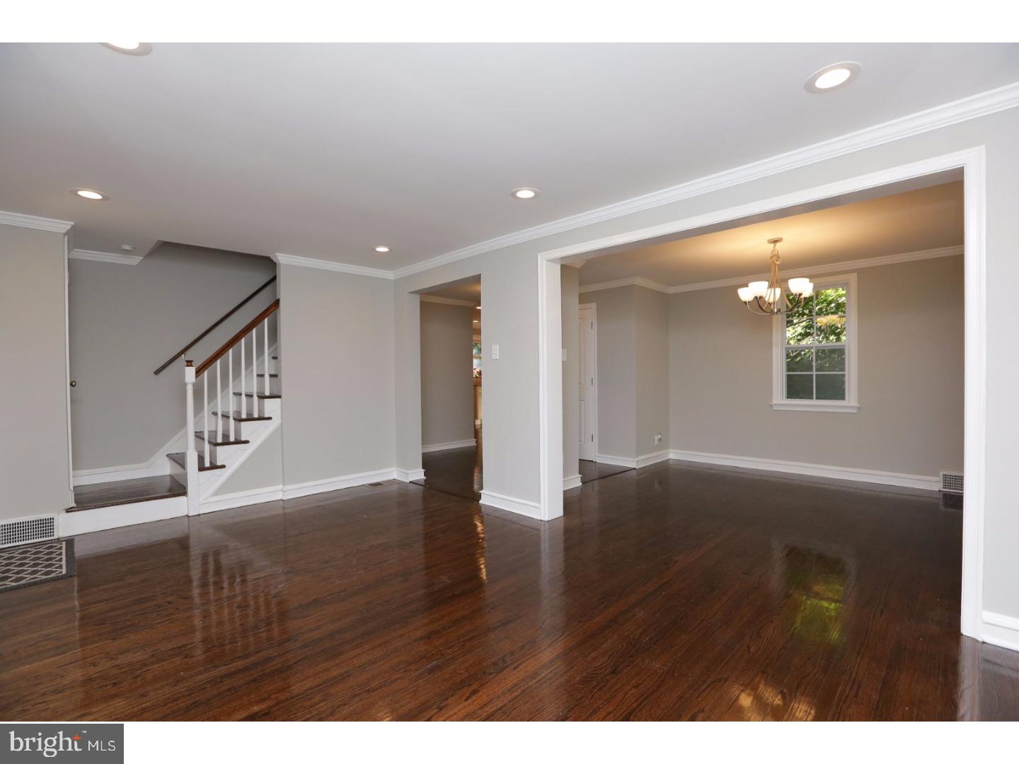 403 Oreland Mill Road Oreland, PA 19075 - Photo 10 of 23 Living Room