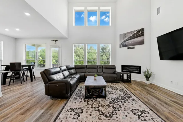 $690,000 | 216 Tovas Secret Cove, Georgetown, TX 78628