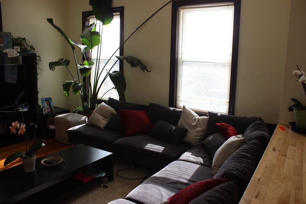 103 Warren Street Lynn, MA 01905 - Photo 3 of 21