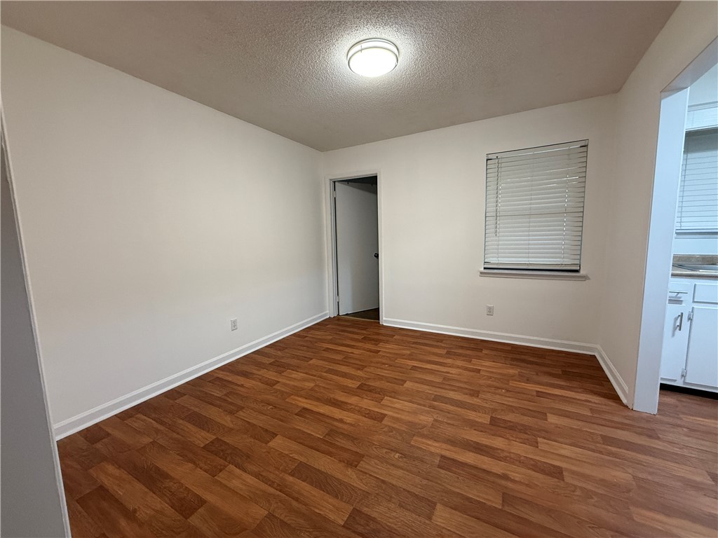 902 Darling Avenue Waycross, GA 31501 - Photo 5 of 15 Dining Area