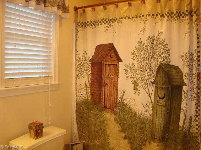 181 Morningside Road Randleman, NC 27317 - Photo 12 of 16 Master Bath/Spa.