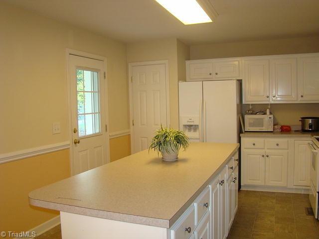 181 Morningside Road Randleman, NC 27317 - Photo 8 of 16 Kitchen. Island/bar