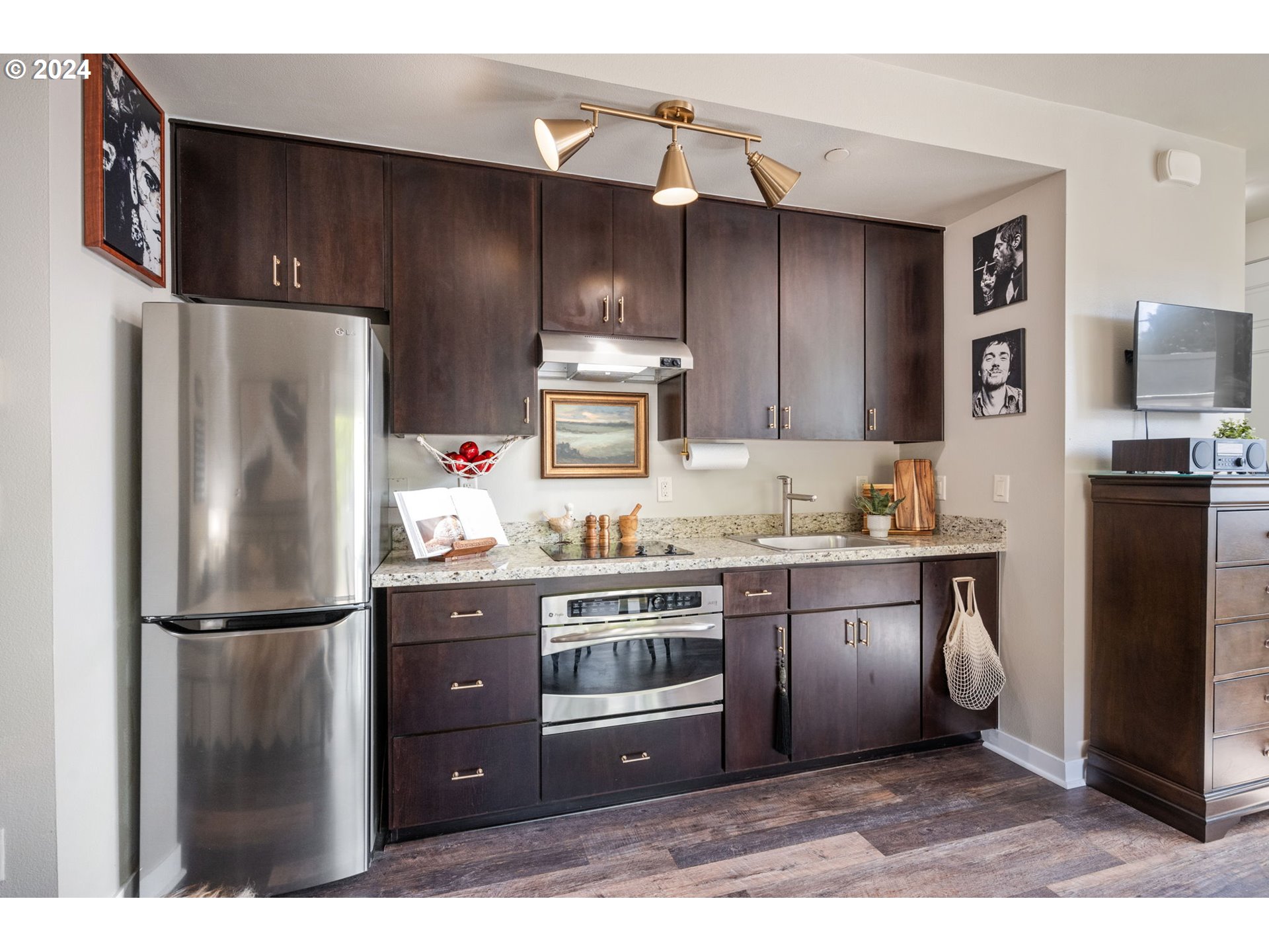 4329 Southeast Division Street, Unit A Portland, OR 97206 - Photo 12 of 29