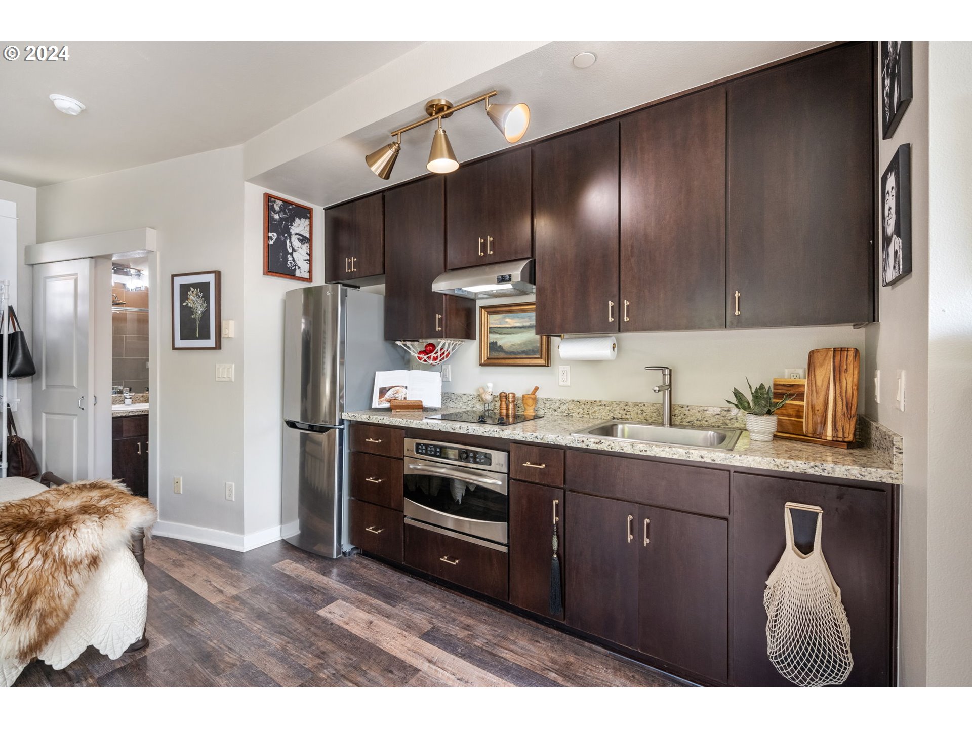 4329 Southeast Division Street, Unit A Portland, OR 97206 - Photo 13 of 29