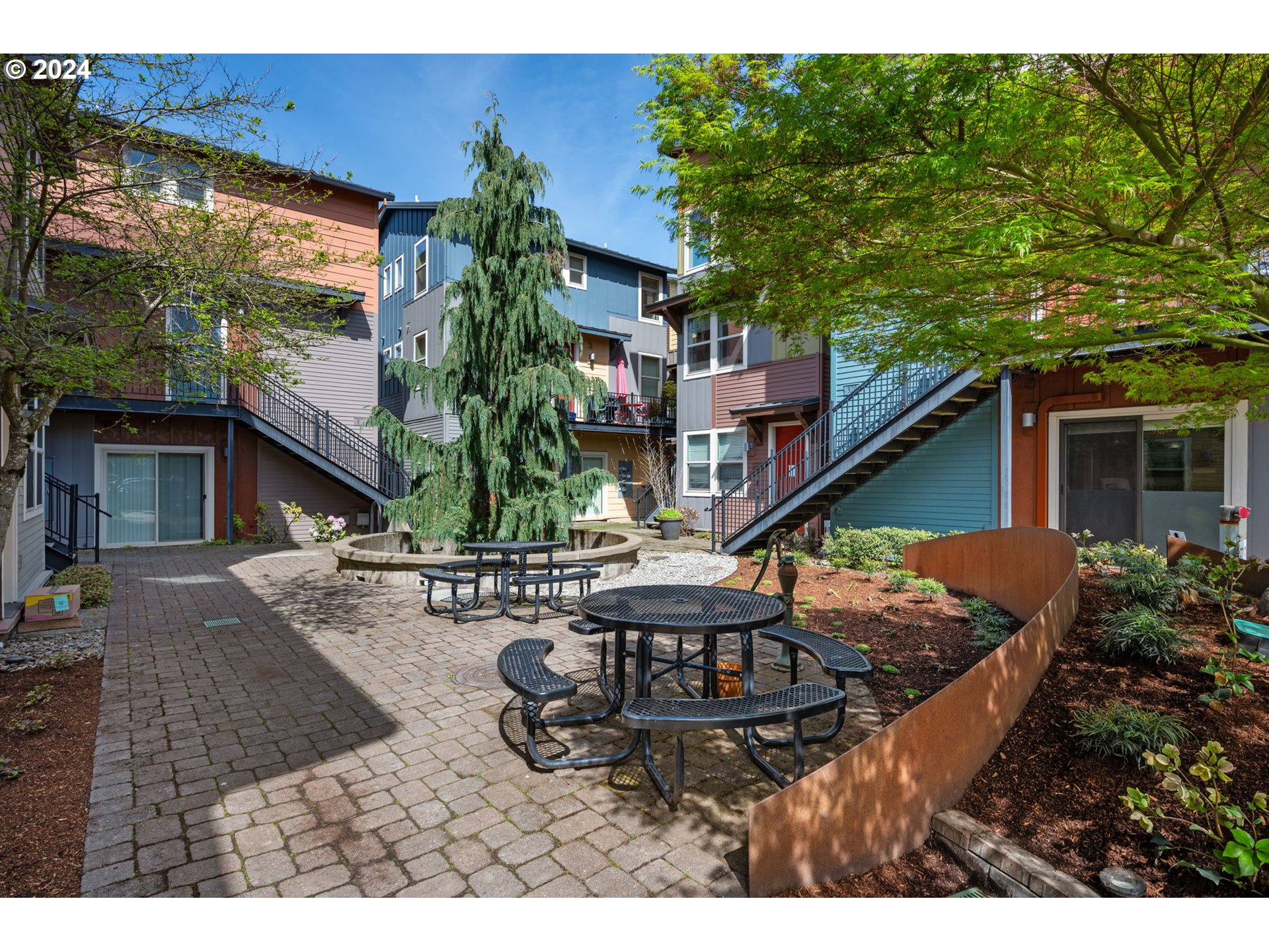 4329 Southeast Division Street, Unit A Portland, OR 97206 - Photo 24 of 29