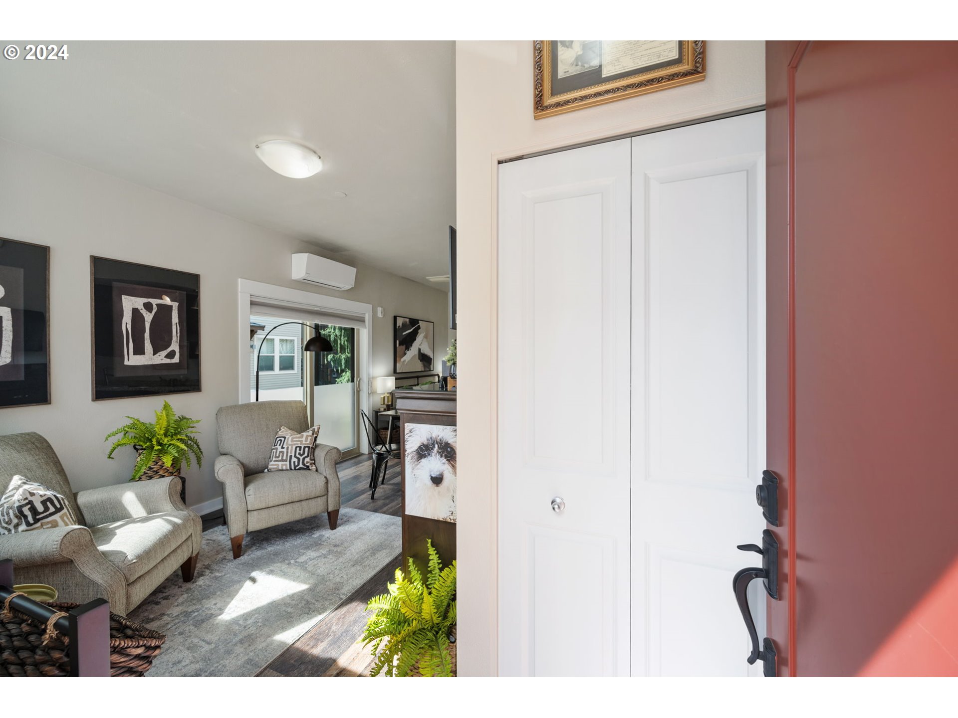 4329 Southeast Division Street, Unit A Portland, OR 97206 - Photo 4 of 29