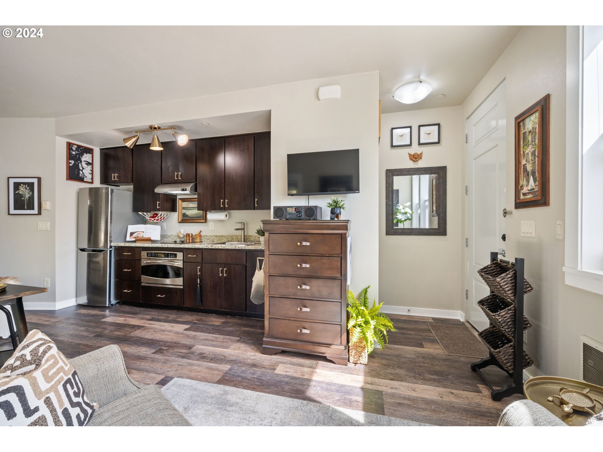 4329 Southeast Division Street, Unit A Portland, OR 97206 - Photo 7 of 29