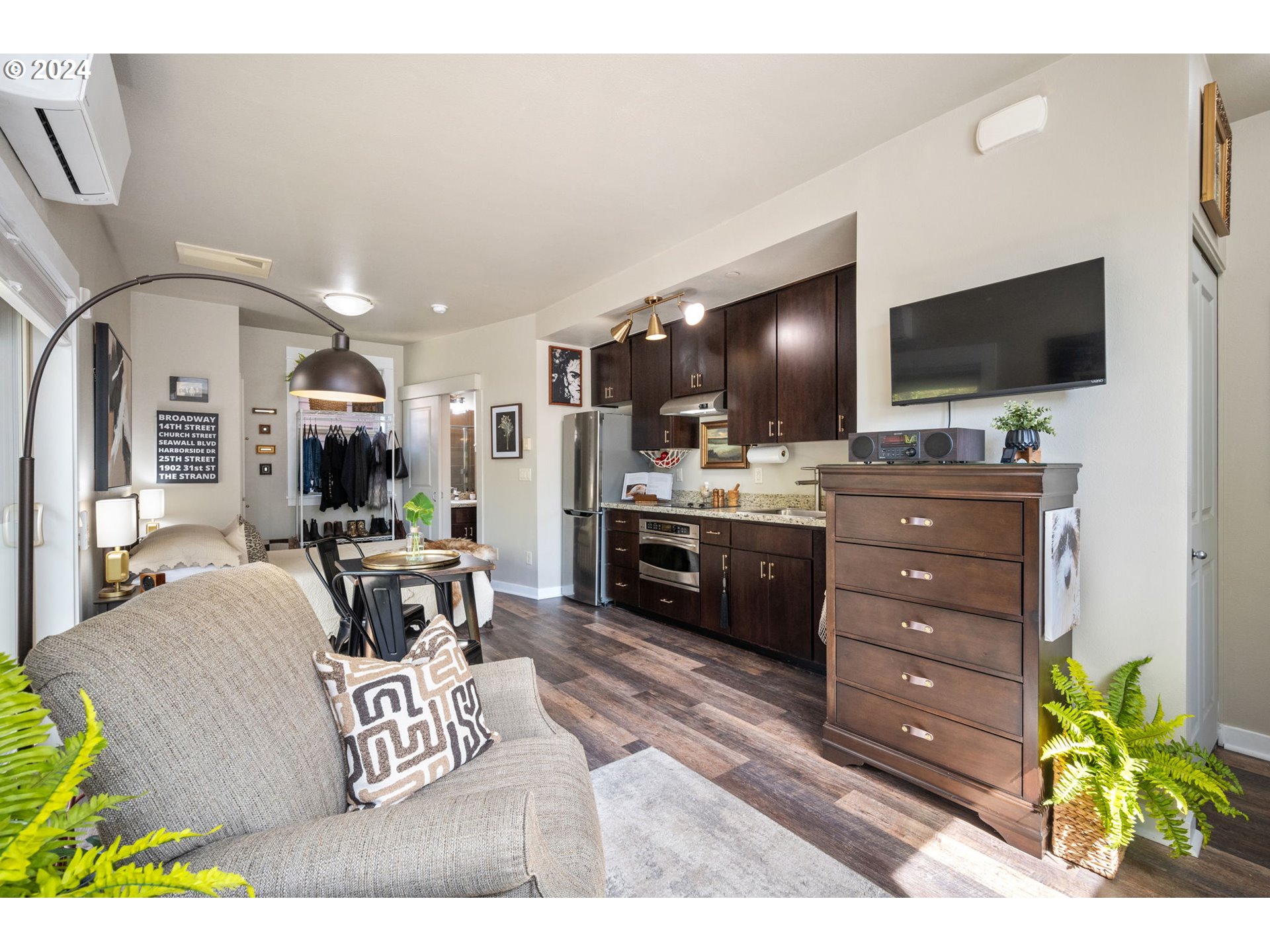 4329 Southeast Division Street, Unit A Portland, OR 97206 - Photo 8 of 29