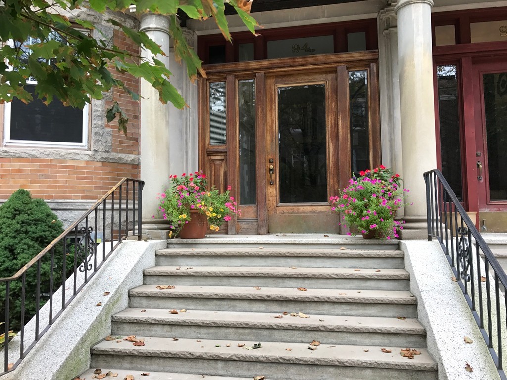 94 Naples Road, Unit 5 Brookline, MA 02446 - Photo 2 of 15