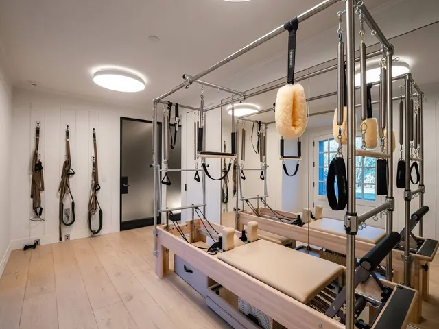 a very nice looking room with gym equipment