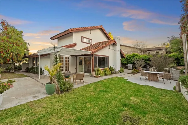 $2,999,000 | 971 San Lorenzo Court, Solana Beach, CA 92075