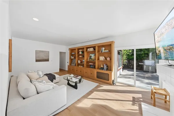 $2,999,000 | 971 San Lorenzo Court, Solana Beach, CA 92075