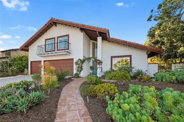 $2,999,000 | 971 San Lorenzo Court, Solana Beach, CA 92075