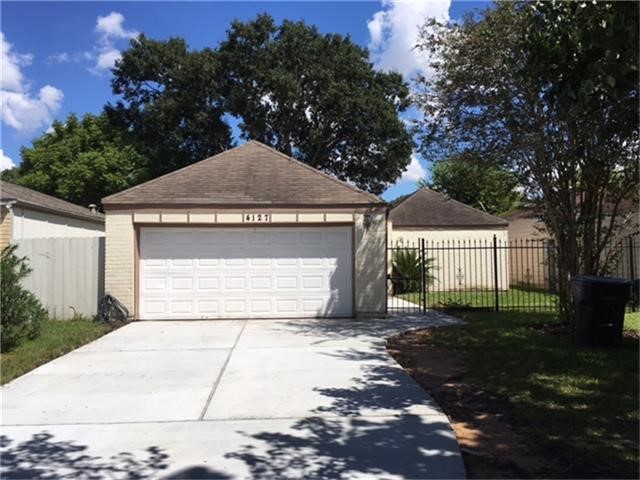 4127 Bugle Road Houston, TX 77072 - Photo 1 of 10