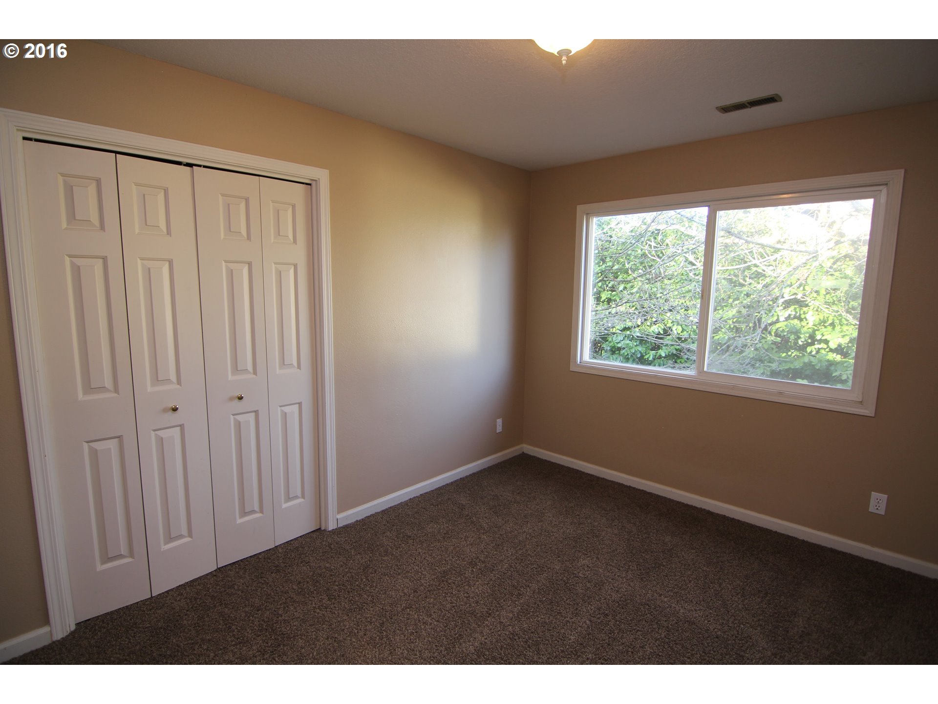 2525 Sunset Avenue West Linn, OR 97068 - Photo 21 of 25 a view of an empty room with a window