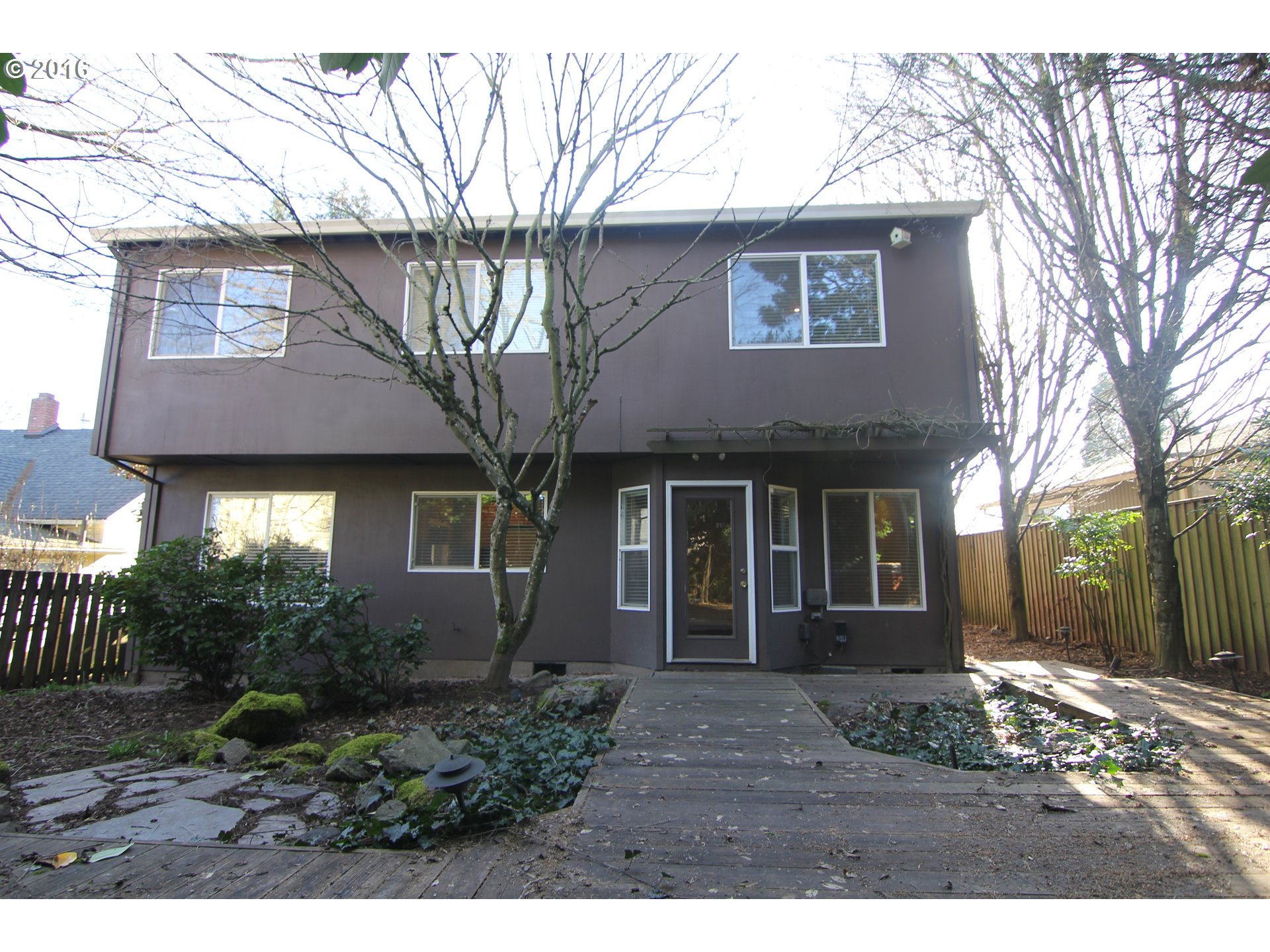 2525 Sunset Avenue West Linn, OR 97068 - Photo 25 of 25 a front view of a house with garden
