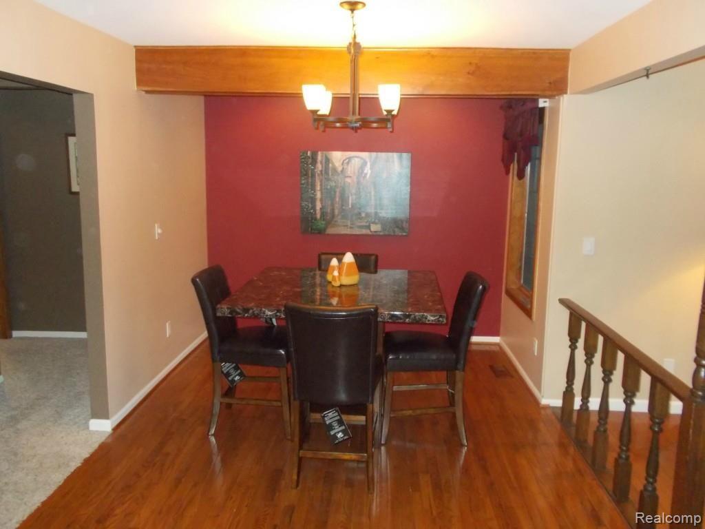 1109 Turrill Road Lapeer, MI 48446 - Photo 5 of 29 DSCN0932.jpg