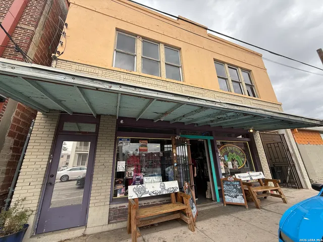 $1,500 | 919 South Alamo Street, Unit 1, San Antonio, TX 78205